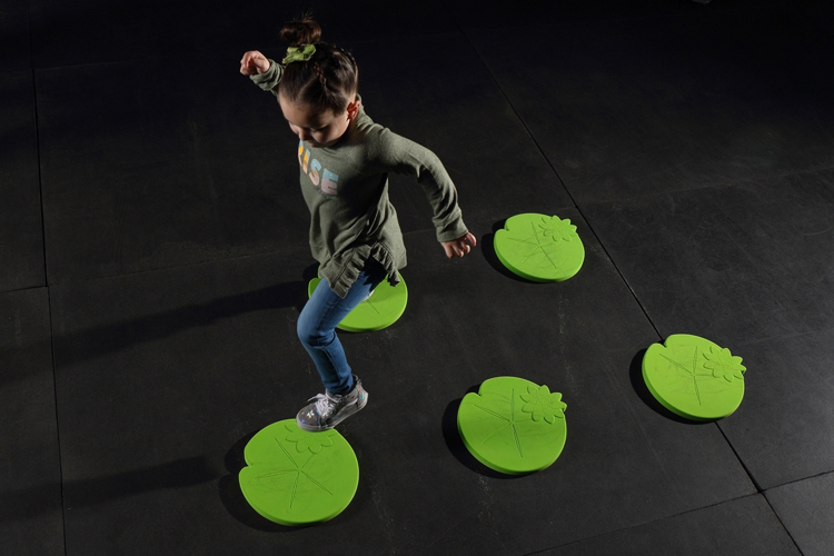 Picture of Lily Pads Obstacle (Kids Beginner)