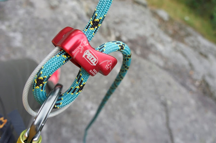 Picture of Petzl Verso Belay/Rappel Device (Green)
